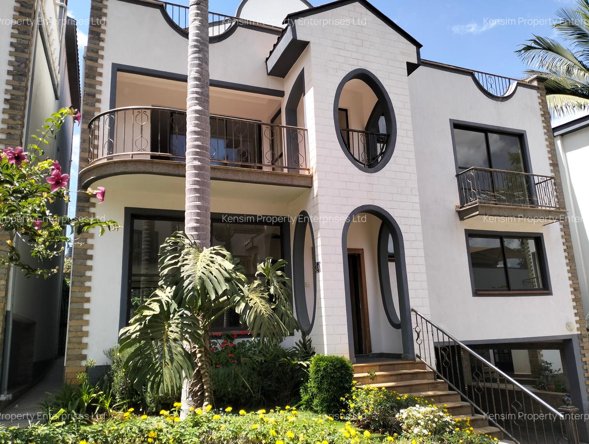 5 Bed Townhouse with En Suite in Westlands Area - 20