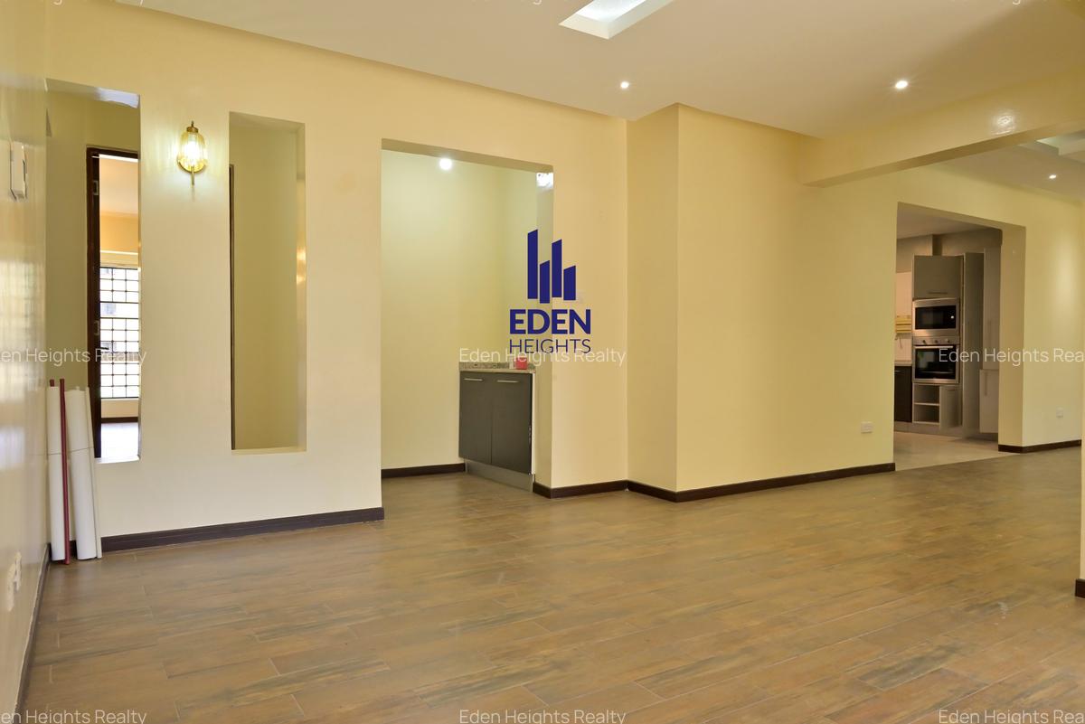 3 Bed Apartment with En Suite in Westlands Area - 1