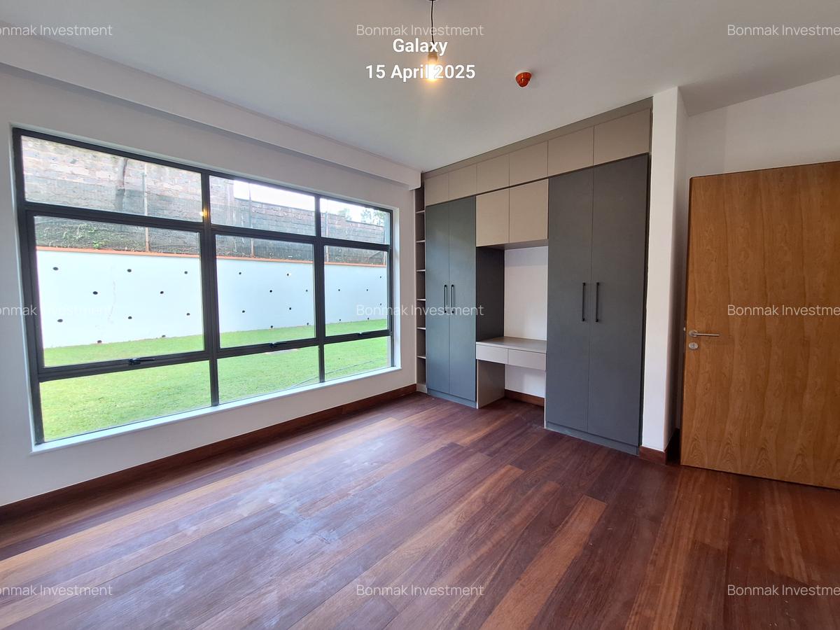 4 Bed Villa with En Suite at Rossylin Estate. - 7