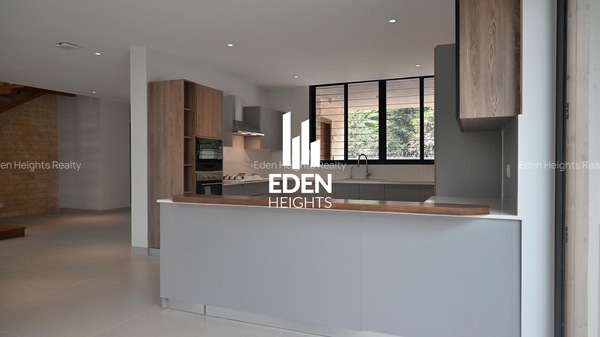 4 Bed Townhouse with En Suite in Loresho - 4