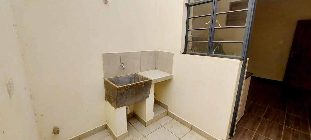 5 Bed Townhouse with En Suite in Kiambu Road - 7