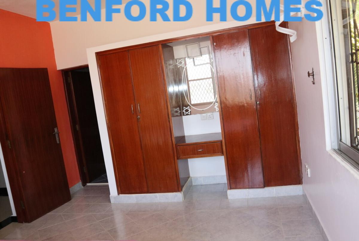 4 Bed House in Nyali Area - 9