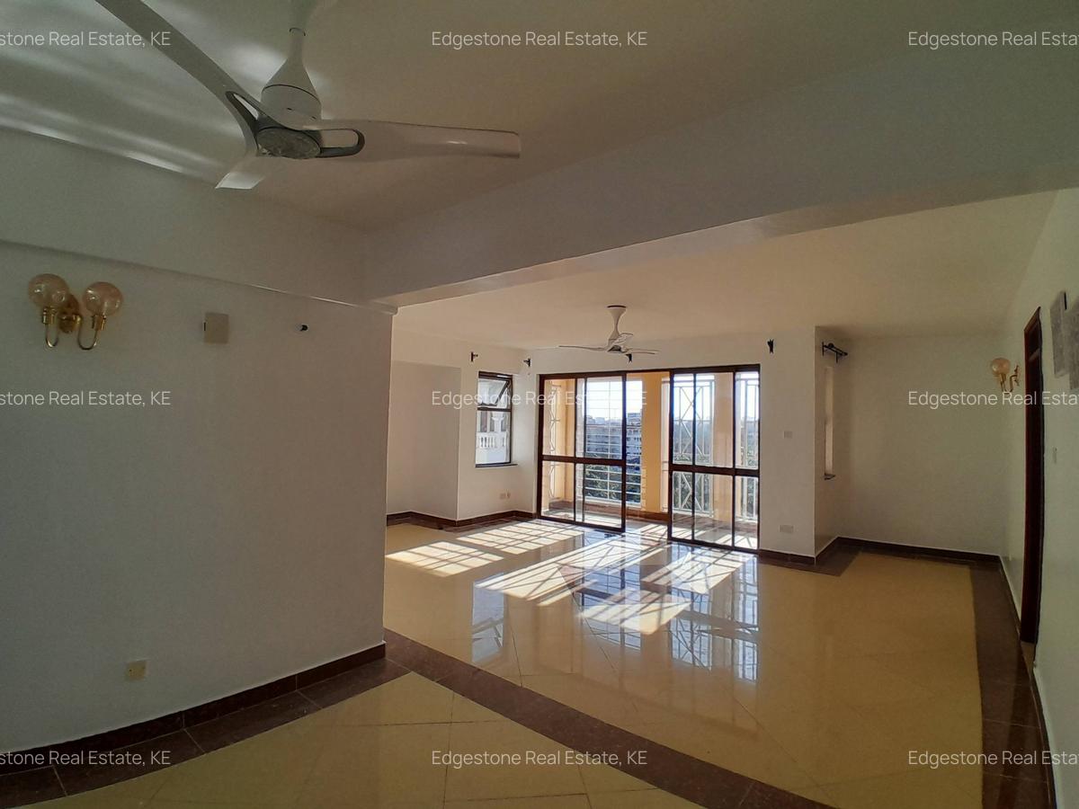 3 Bed Apartment with En Suite in Nyali Area - 17