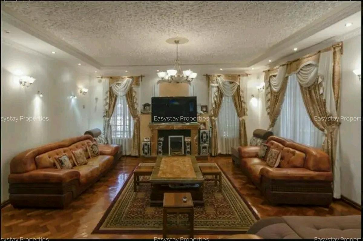 5 Bed House with En Suite in Runda - 9