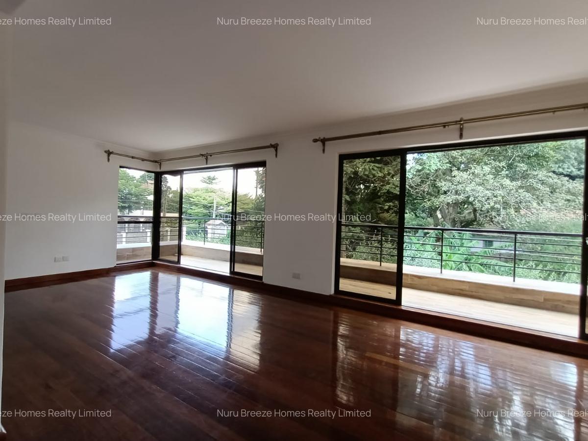 4 Bed Townhouse with En Suite in Lavington - 2