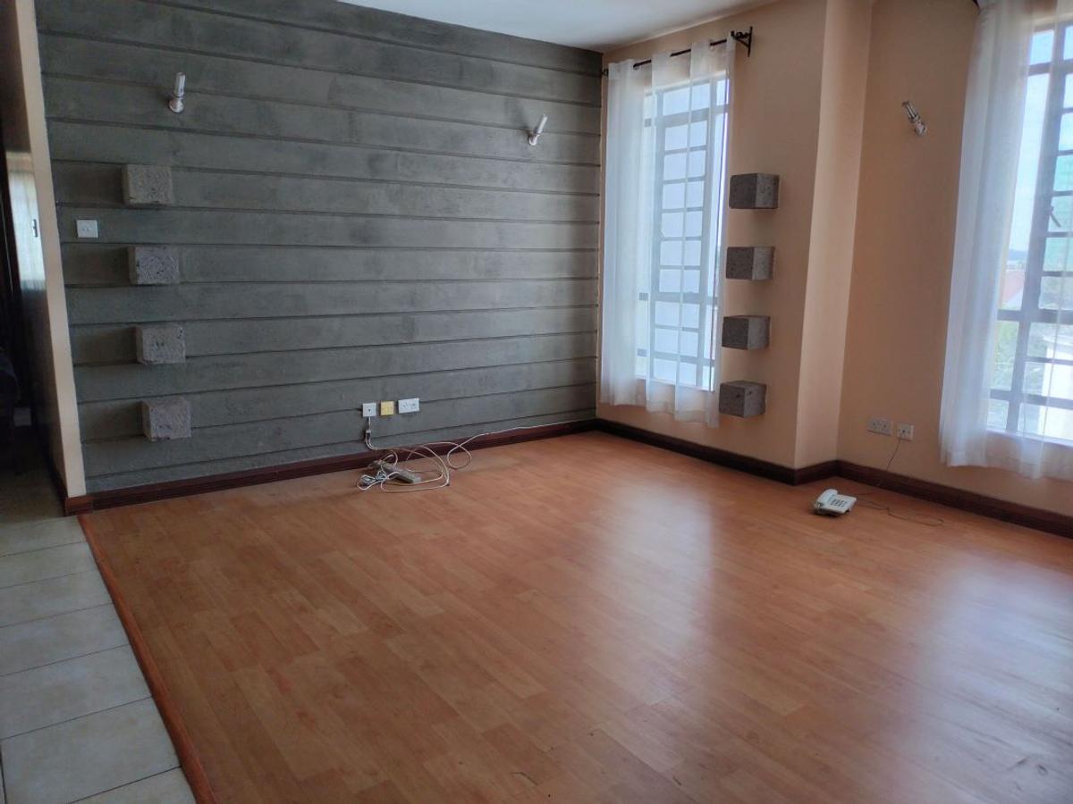 3 Bed Apartment with En Suite in Westlands Area - 2