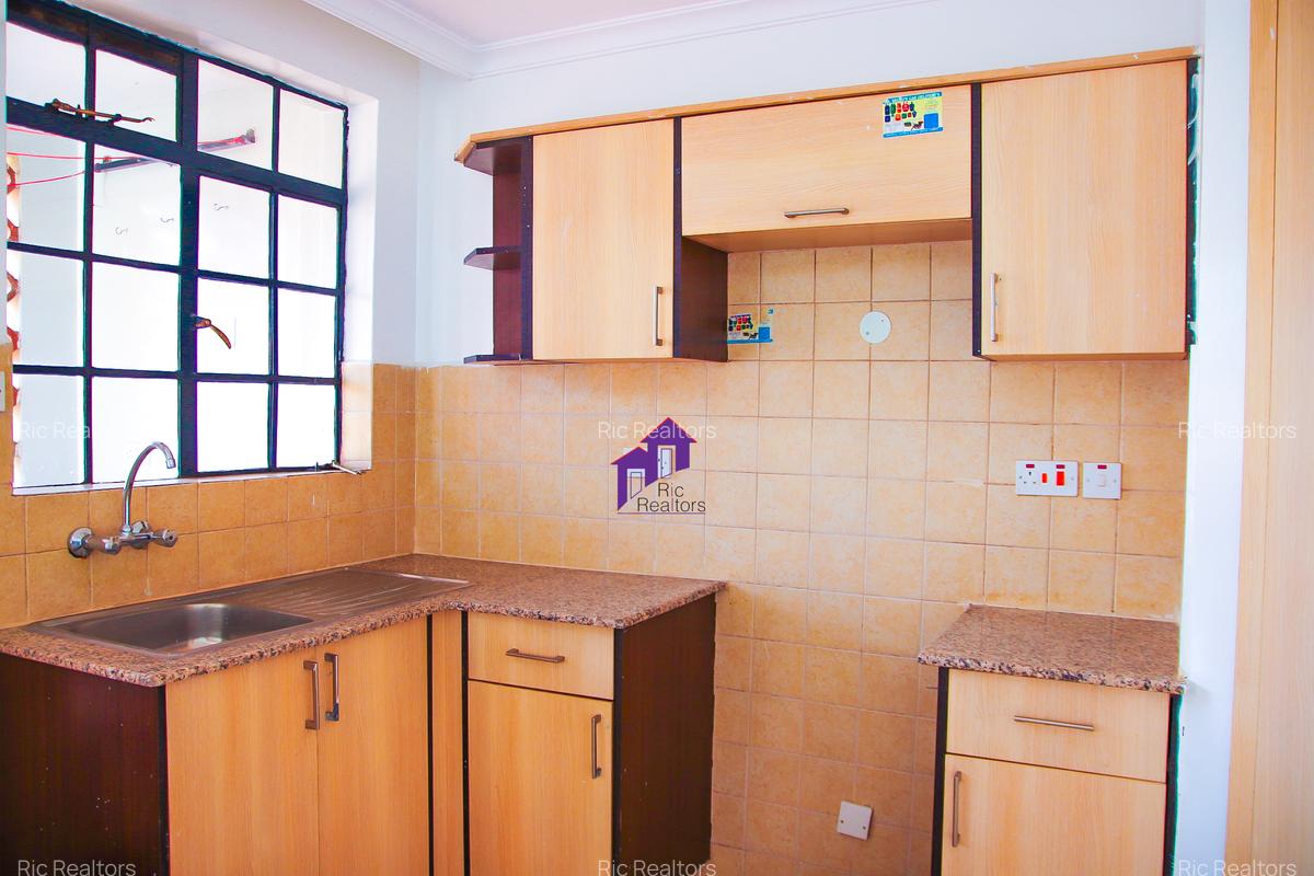 3 Bed Apartment with En Suite in Lavington - 8