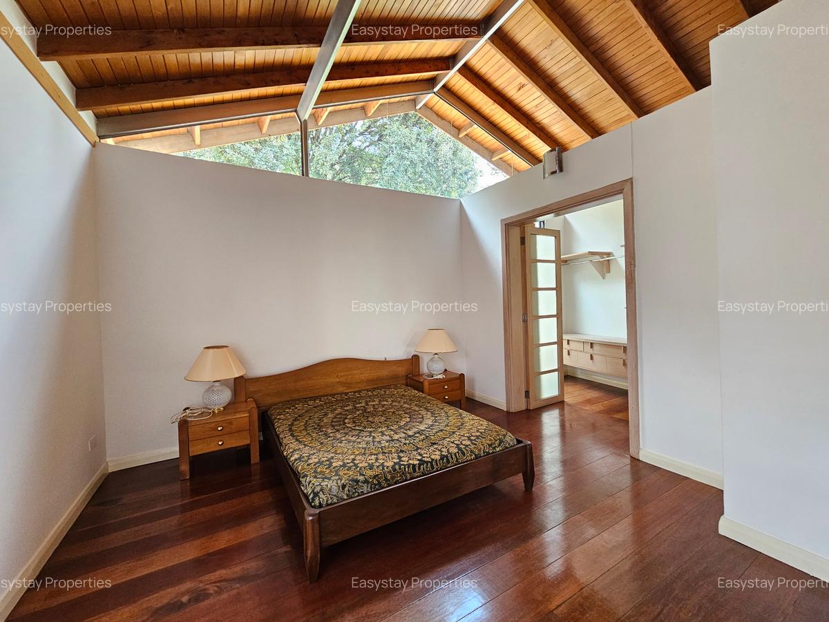 Serviced 2 Bed Apartment with En Suite in Gigiri - 5