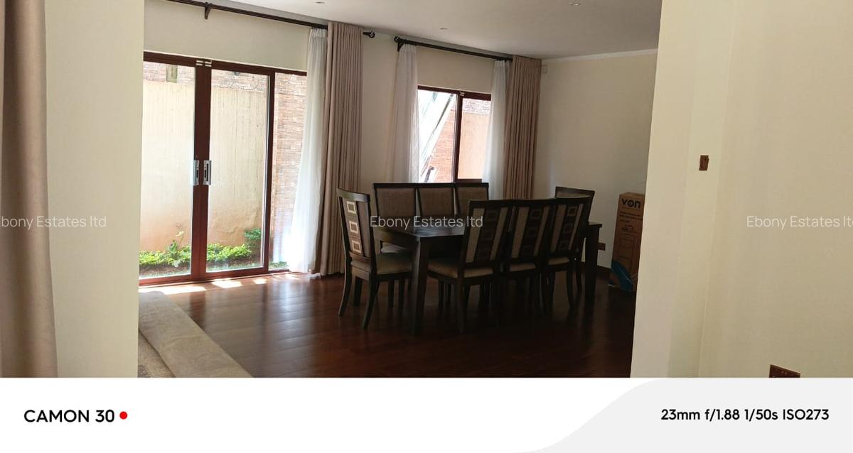 5 Bed Townhouse with En Suite in Lavington - 10