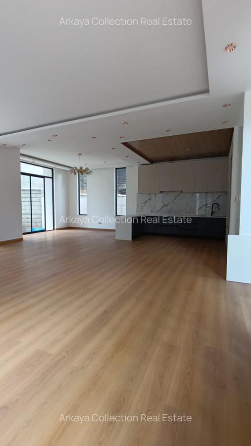 5 Bed Townhouse with En Suite in Lavington - 3