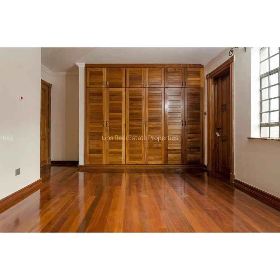 4 Bed Townhouse with En Suite at Peponi Gardens - 11