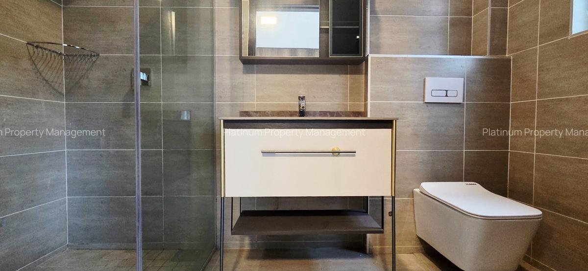 3 Bed Apartment with En Suite at Riverside - 11