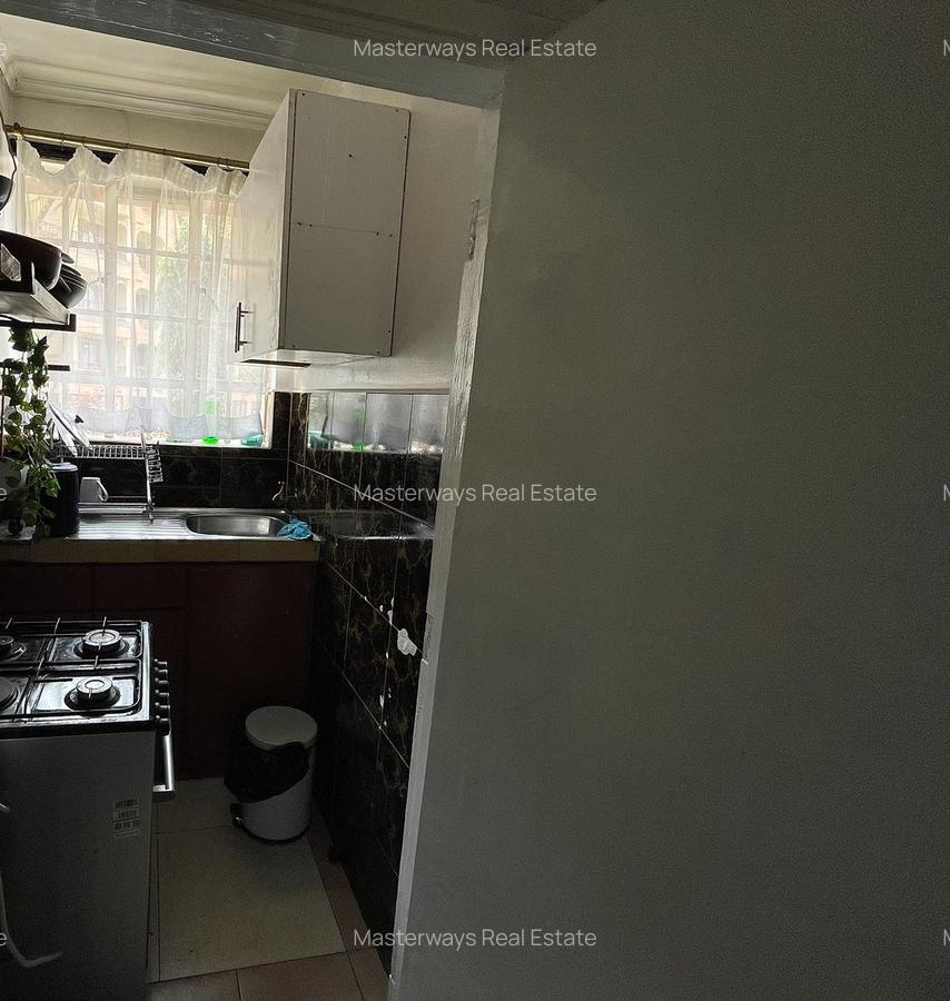 Serviced Studio Apartment with En Suite at School Lane - 5