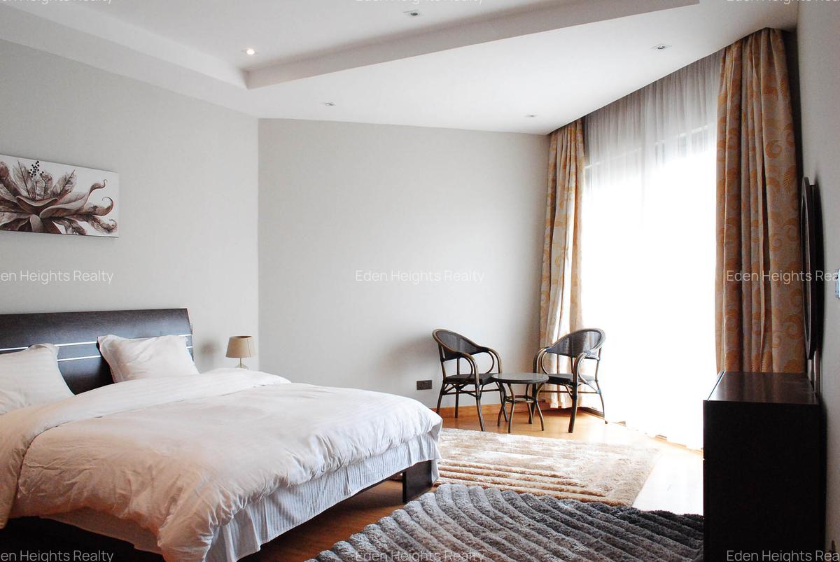 Furnished 3 Bed Apartment with En Suite in Riverside - 8