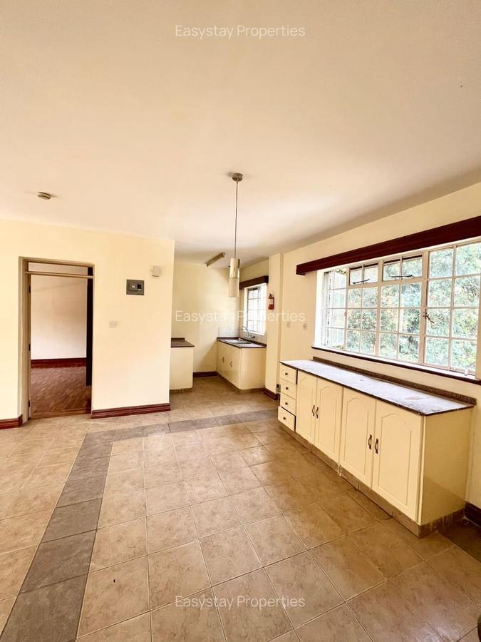 1 Bed Apartment with En Suite in Riverside - 3