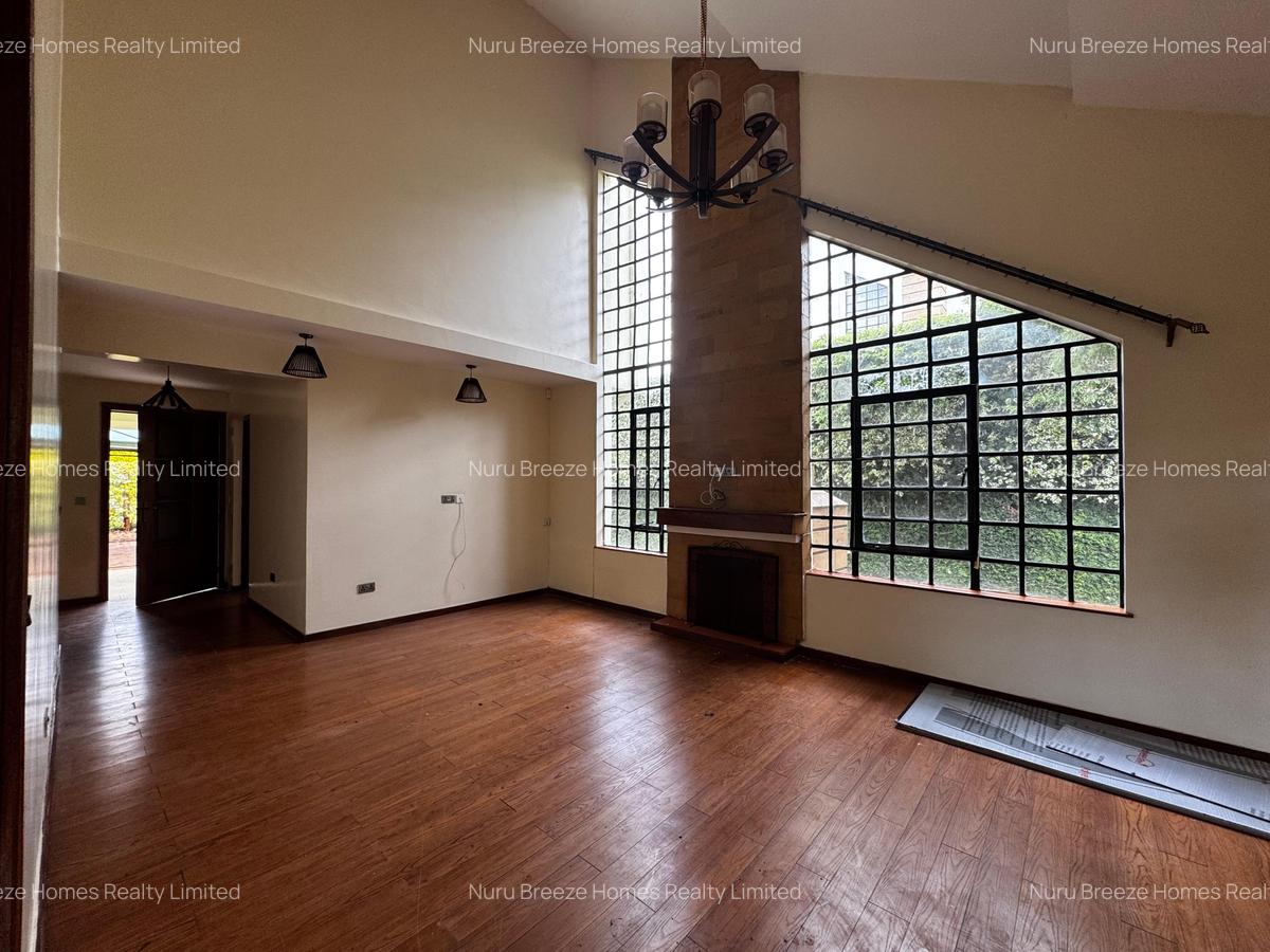 4 Bed Townhouse with En Suite in Kitisuru - 2