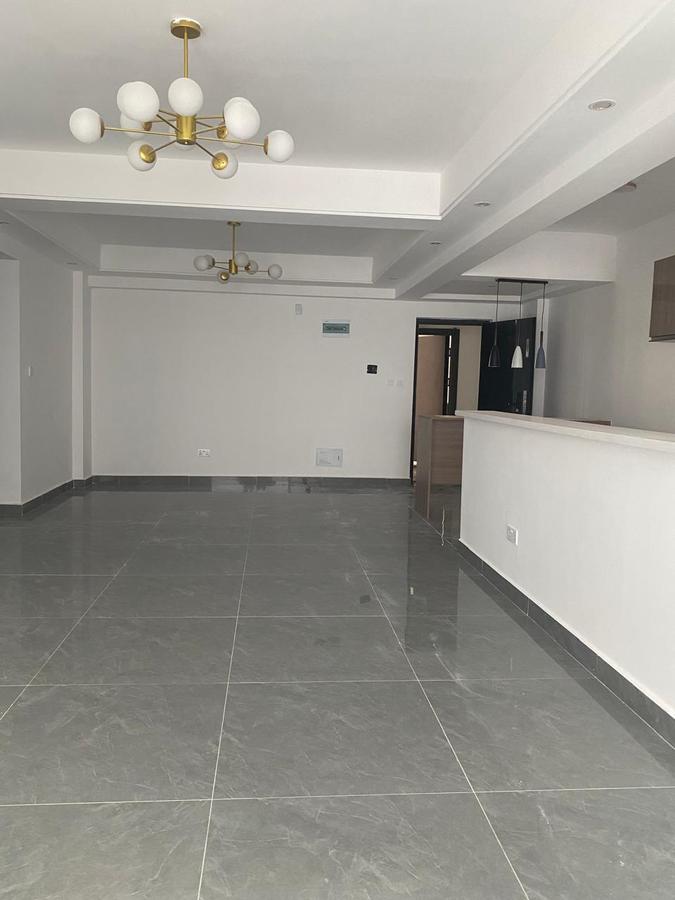 3 Bed Apartment with En Suite at Riverside Drive - 4