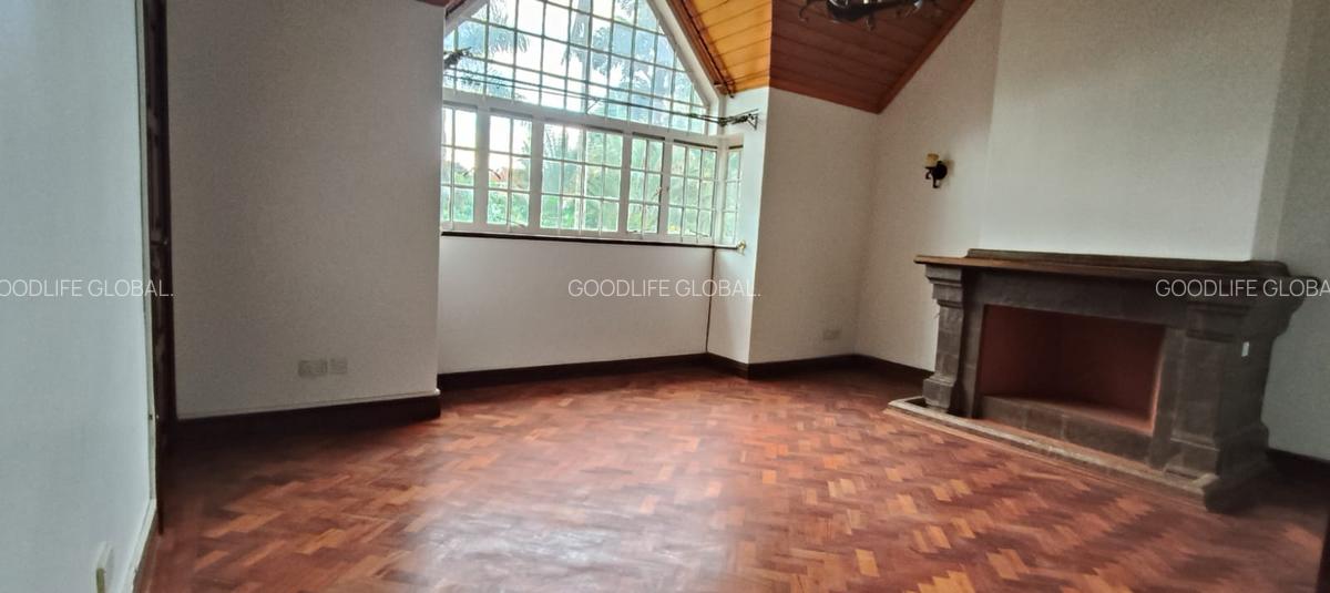 5 Bed House with En Suite at Runda - 10