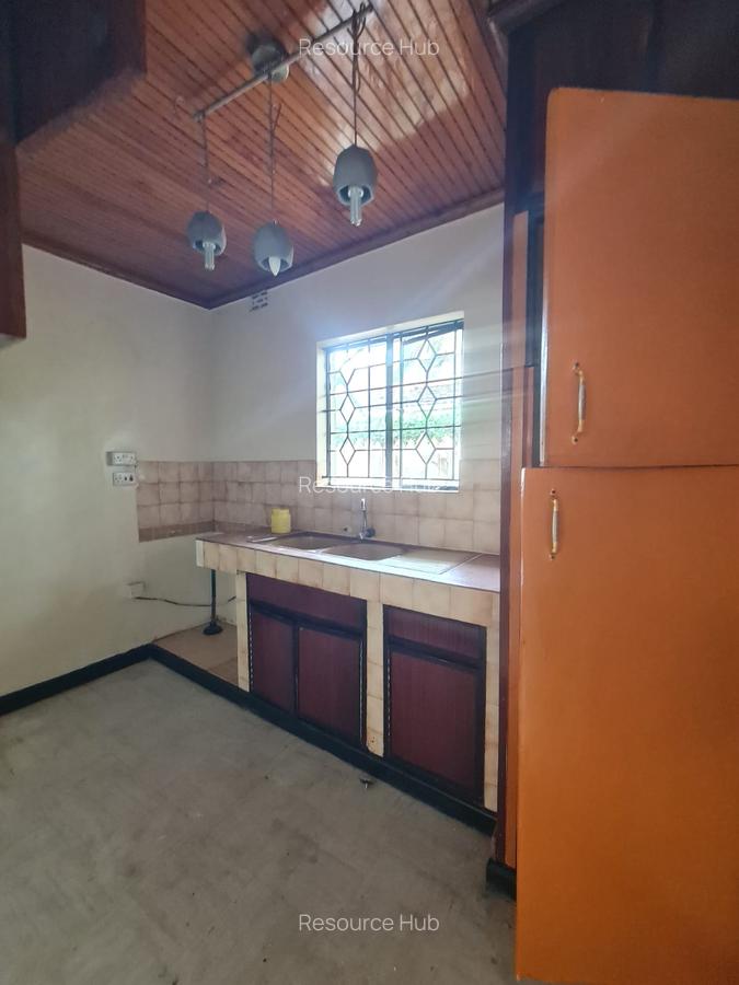 3 Bed House with Garden at Near Hilcrest - 10