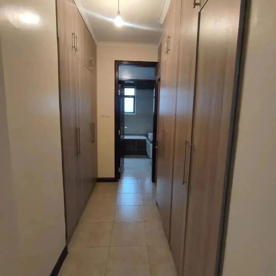 3 Bed Apartment with En Suite at Vanga Road - 5