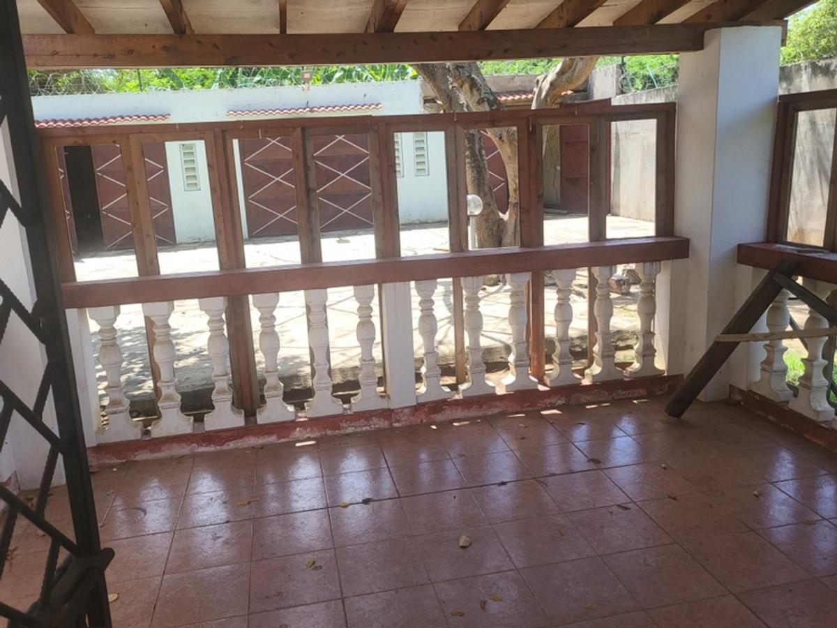 3 Bed House with Staff Quarters in Malindi - 17