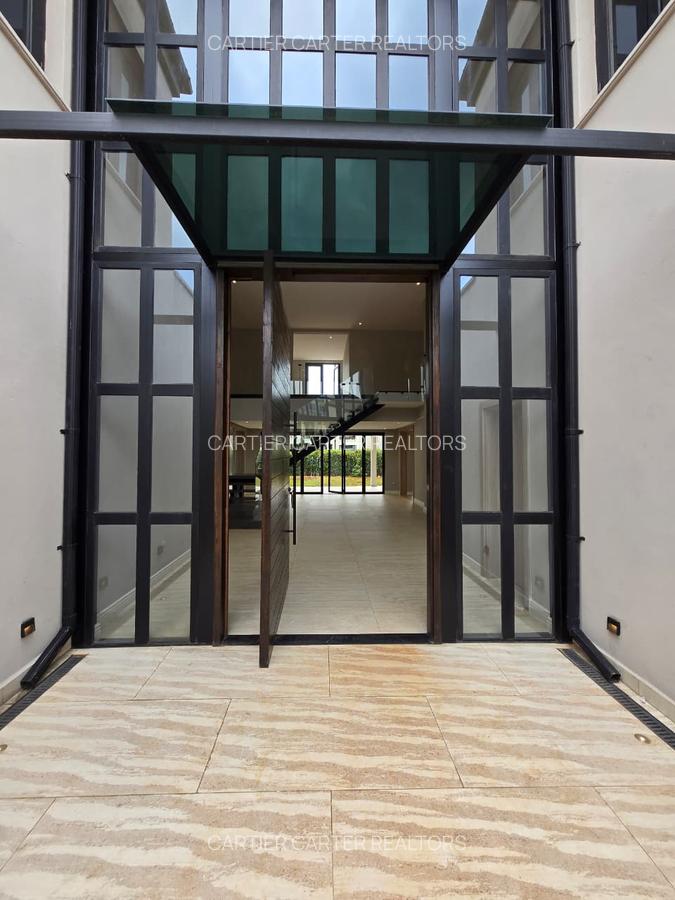 4 Bed Villa with En Suite in Runda - 15