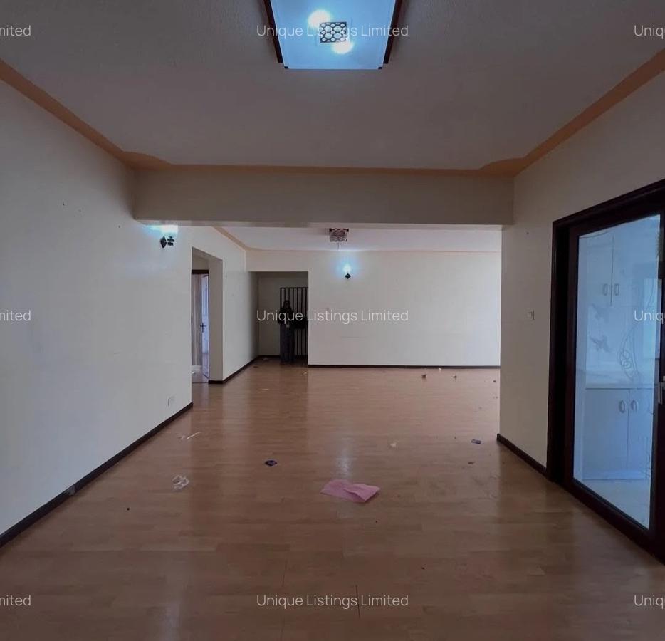 4 Bed Apartment with En Suite in Lavington - 4