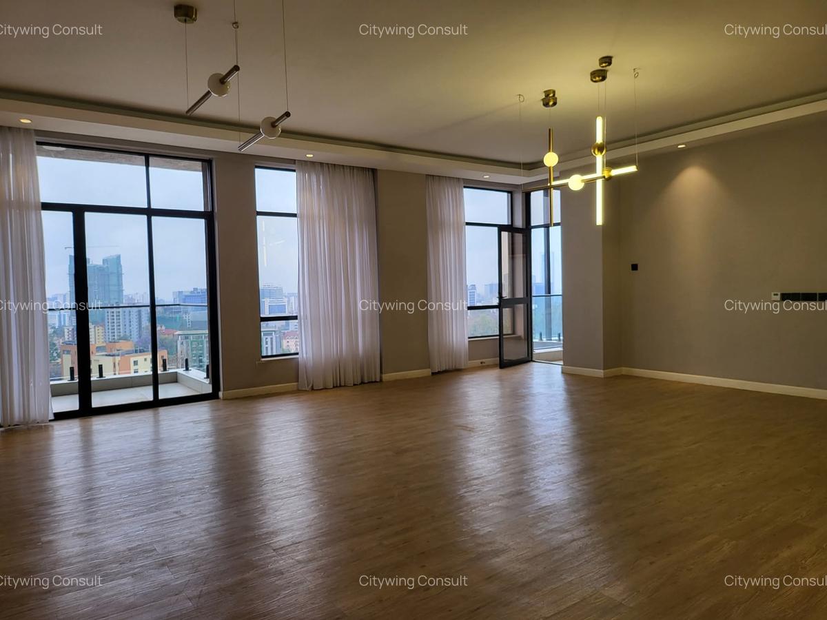 3 Bed Apartment with En Suite at Westlands - 14