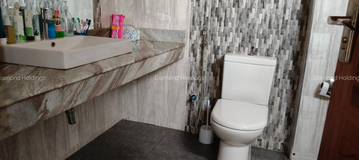 Furnished 4 Bed Apartment with En Suite at Parklands - 17