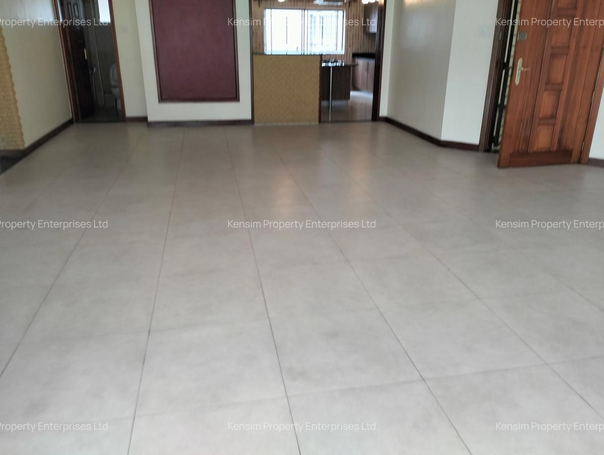 3 Bed Apartment with En Suite in Westlands Area - 4