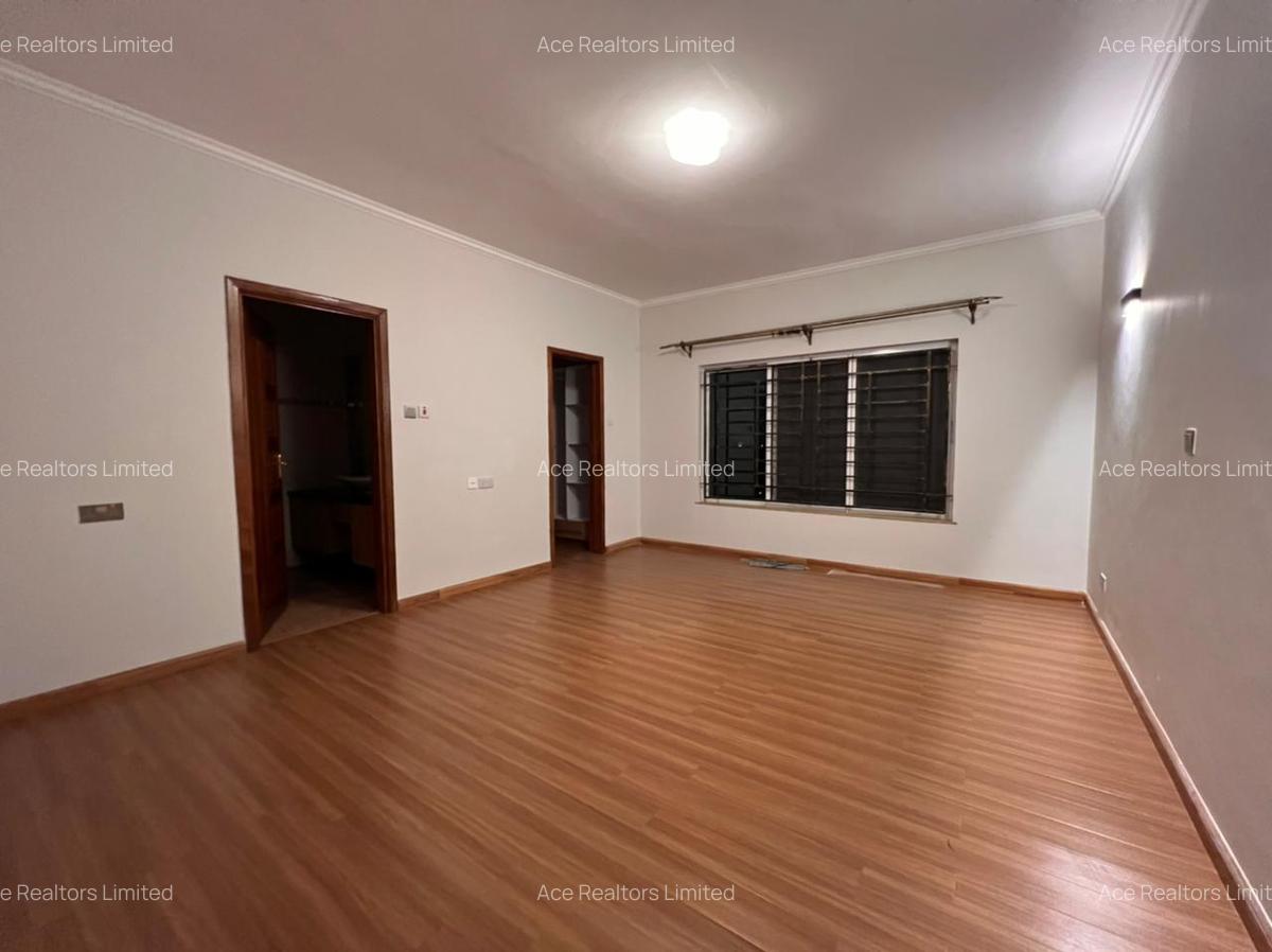 3 Bed Apartment with En Suite at Gatundu Road - 14