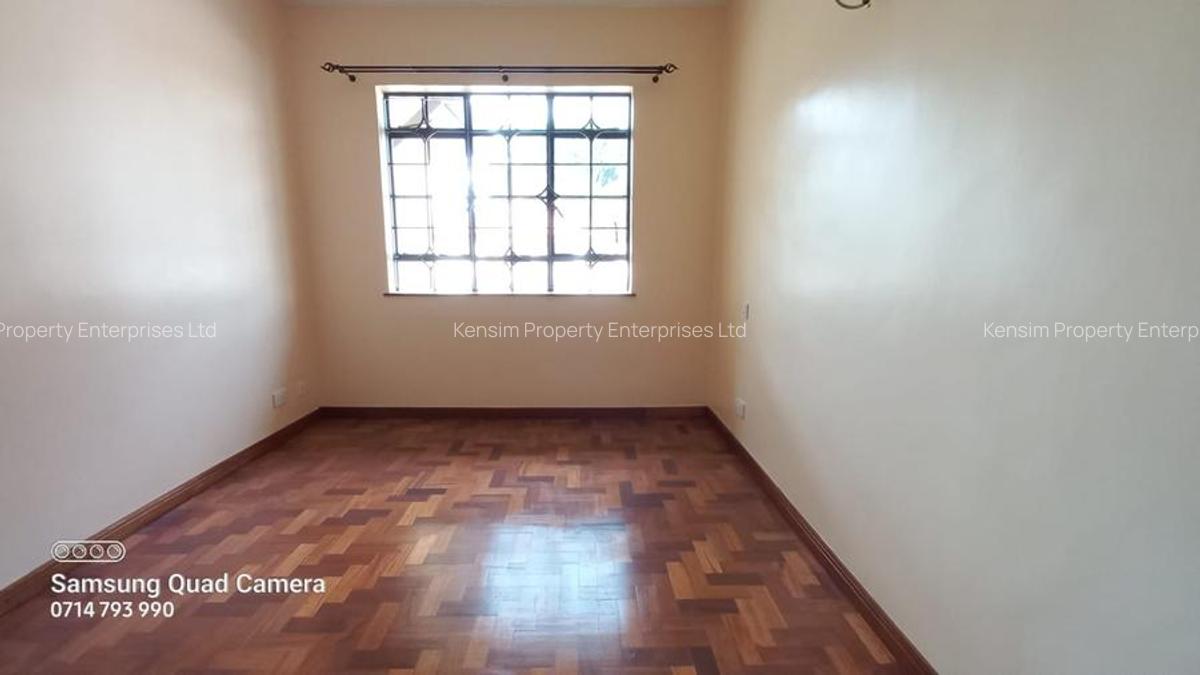 4 Bed Townhouse with En Suite in Lavington - 3