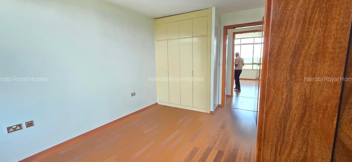 4 Bed Apartment with En Suite at 6Th Parklands - 7