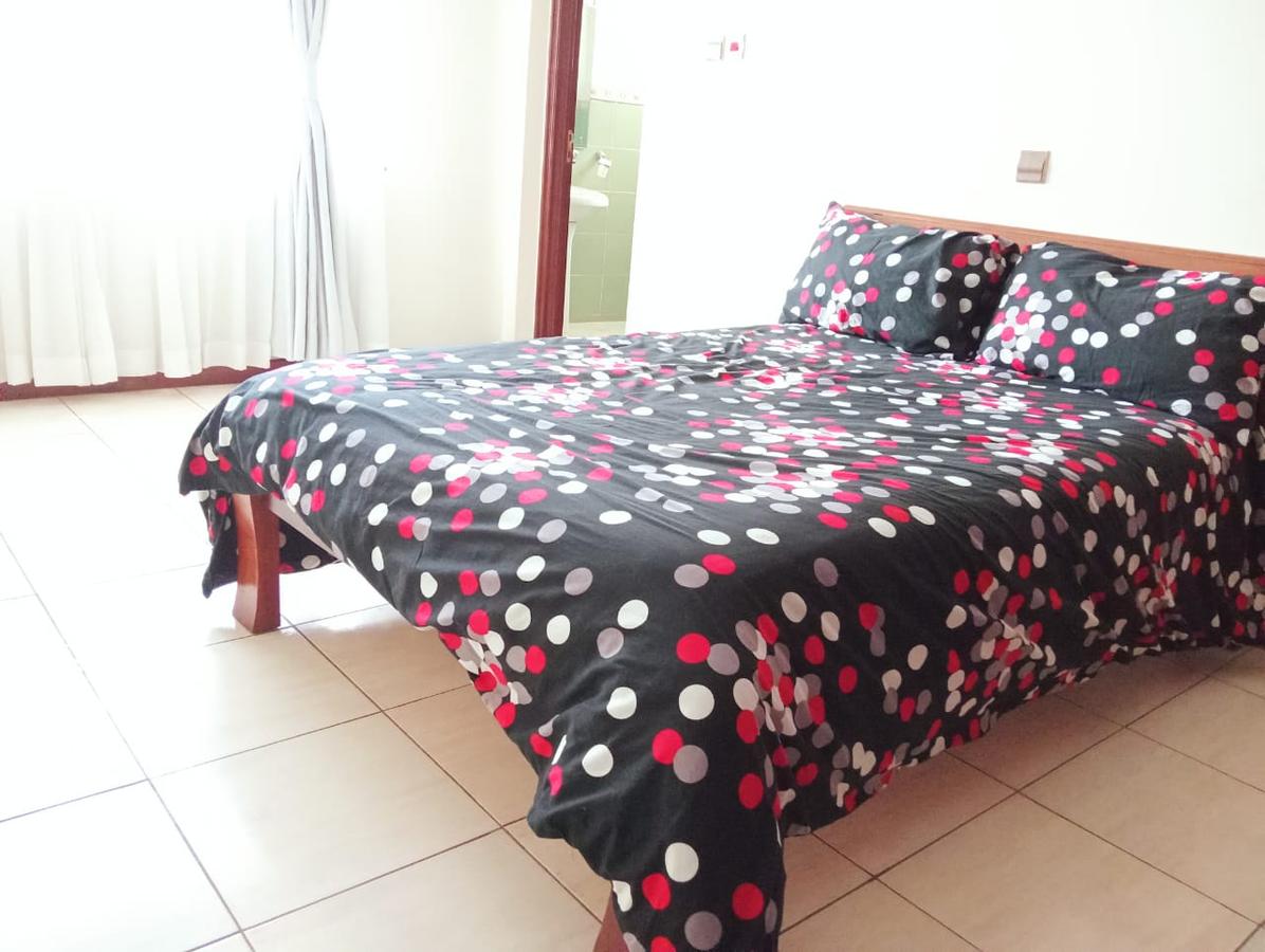 Furnished 3 Bed Apartment with Backup Generator in Westlands Area - 11