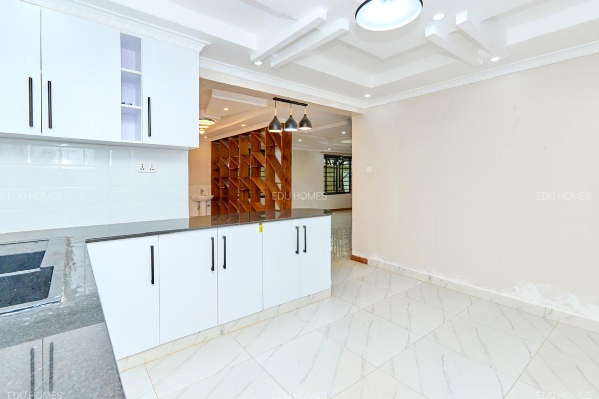 5 Bed Townhouse with En Suite at Maiyan - 8