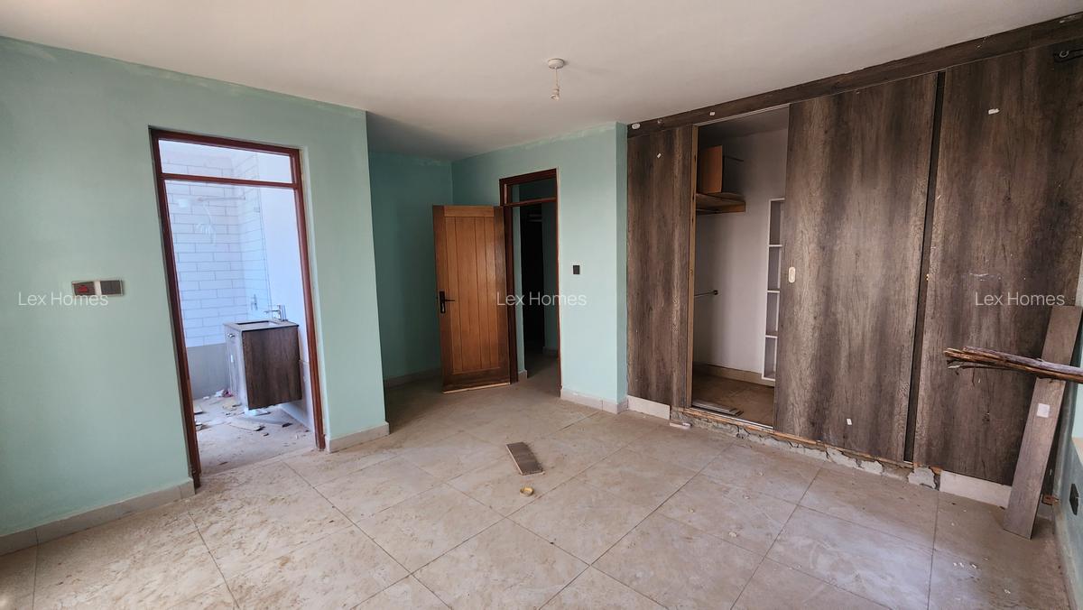 3 Bed Apartment with En Suite at Merisho Road - 15