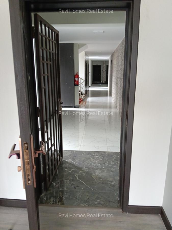 2 Bed Apartment with En Suite at Riverside Along Riverside Drive. - 3