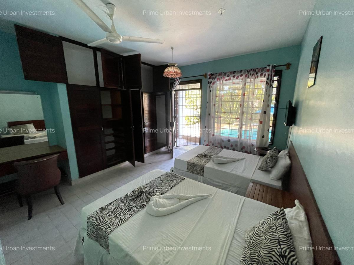 7 Bed Villa with En Suite in Mtwapa - 12