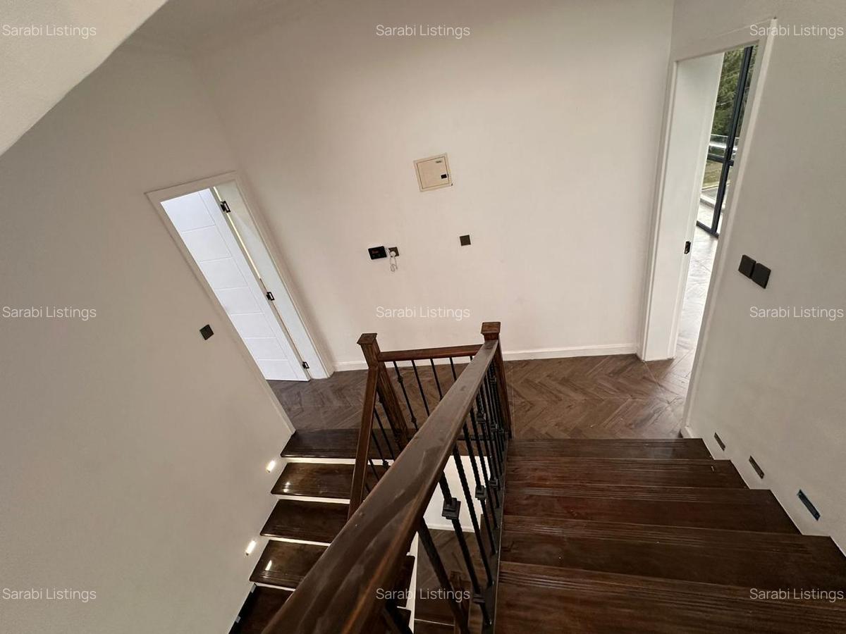 4 Bed Townhouse with En Suite in Lavington - 15