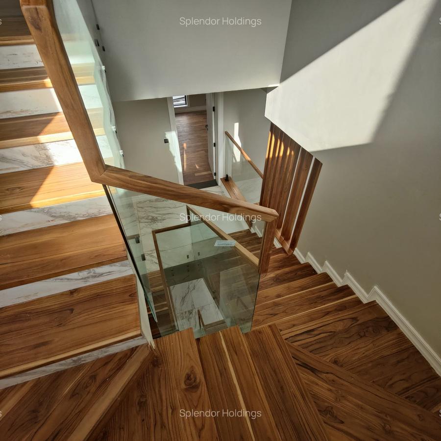 5 Bed Villa with En Suite in Loresho - 18