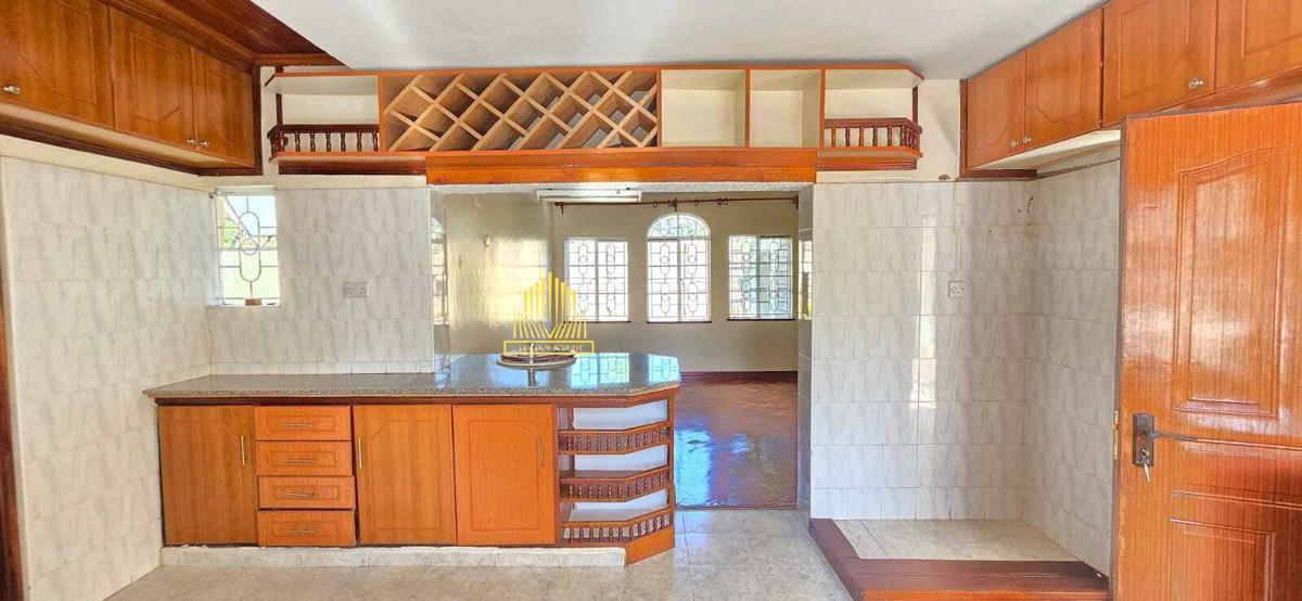 5 Bed House with En Suite in Kitisuru - 11