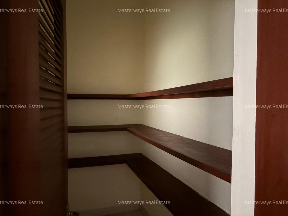 3 Bed Apartment with En Suite in Westlands Area - 8