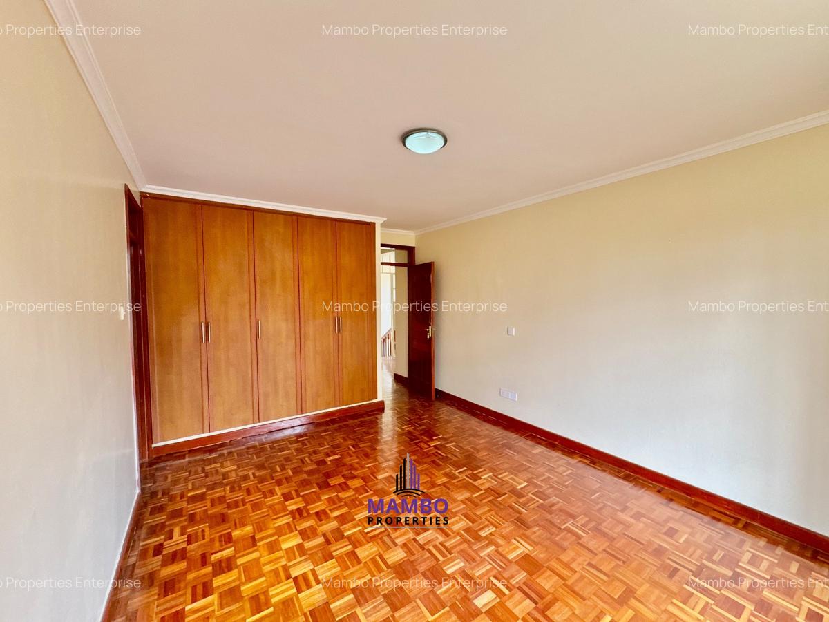 4 Bed Villa with En Suite at Off Red Hill Rd - 20