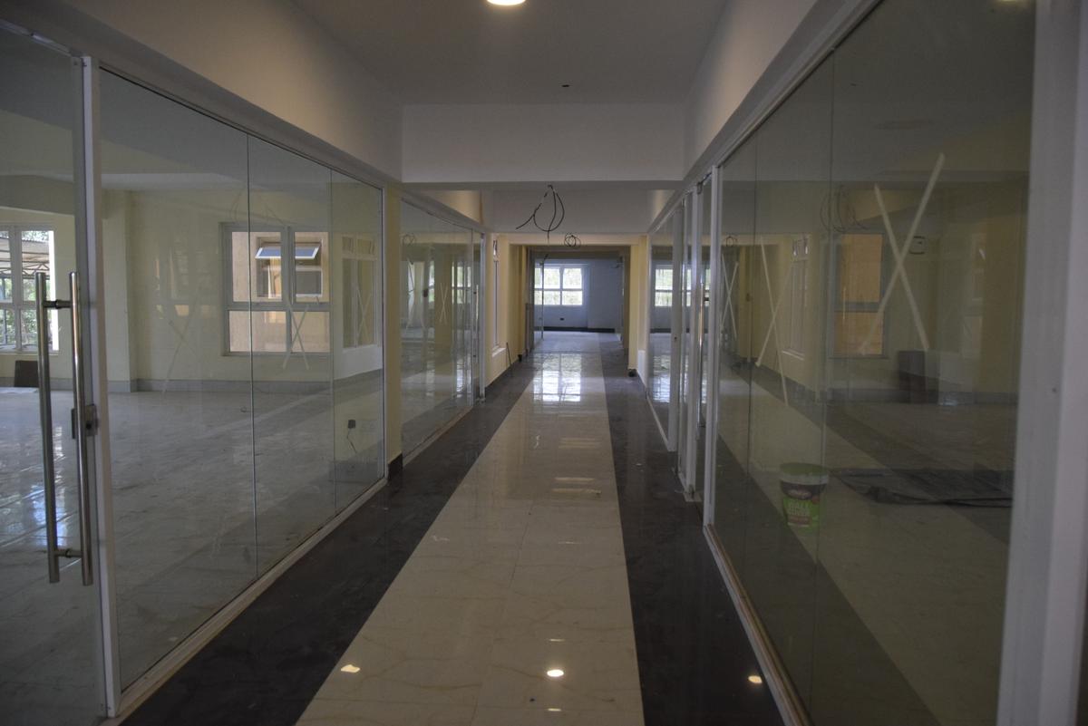 600 ft² Office with Service Charge Included at Eastern Bypass Kamakis - 11