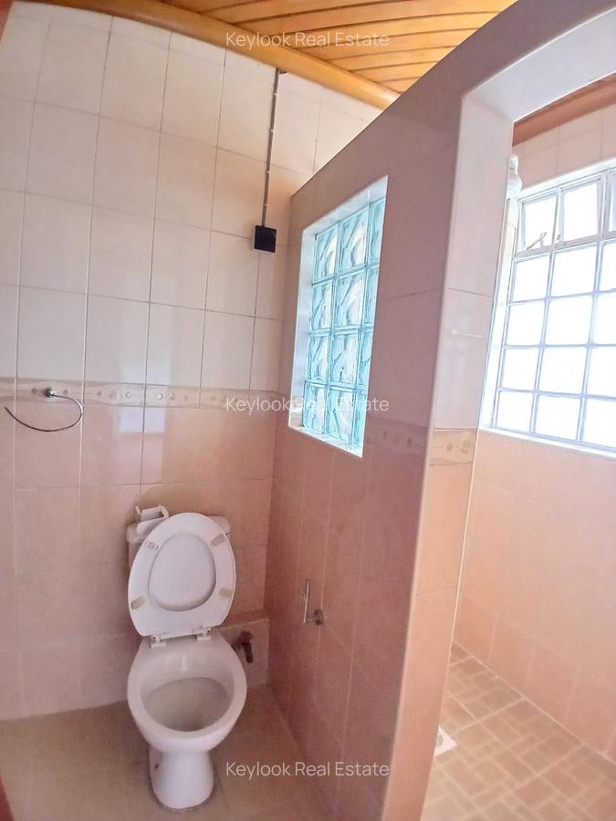 4 Bed Townhouse with En Suite at Lavington - 18