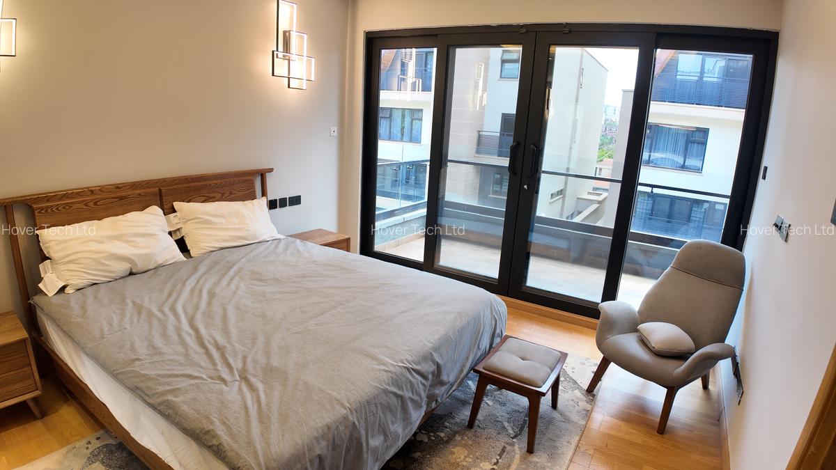 5 Bed Villa with En Suite in Lavington - 6