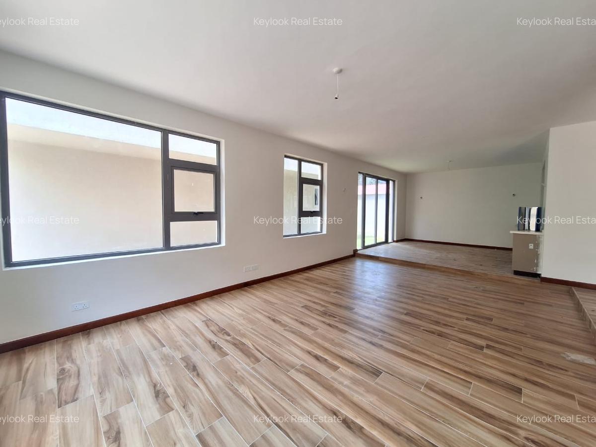 5 Bed Townhouse with En Suite at Lavington - 9