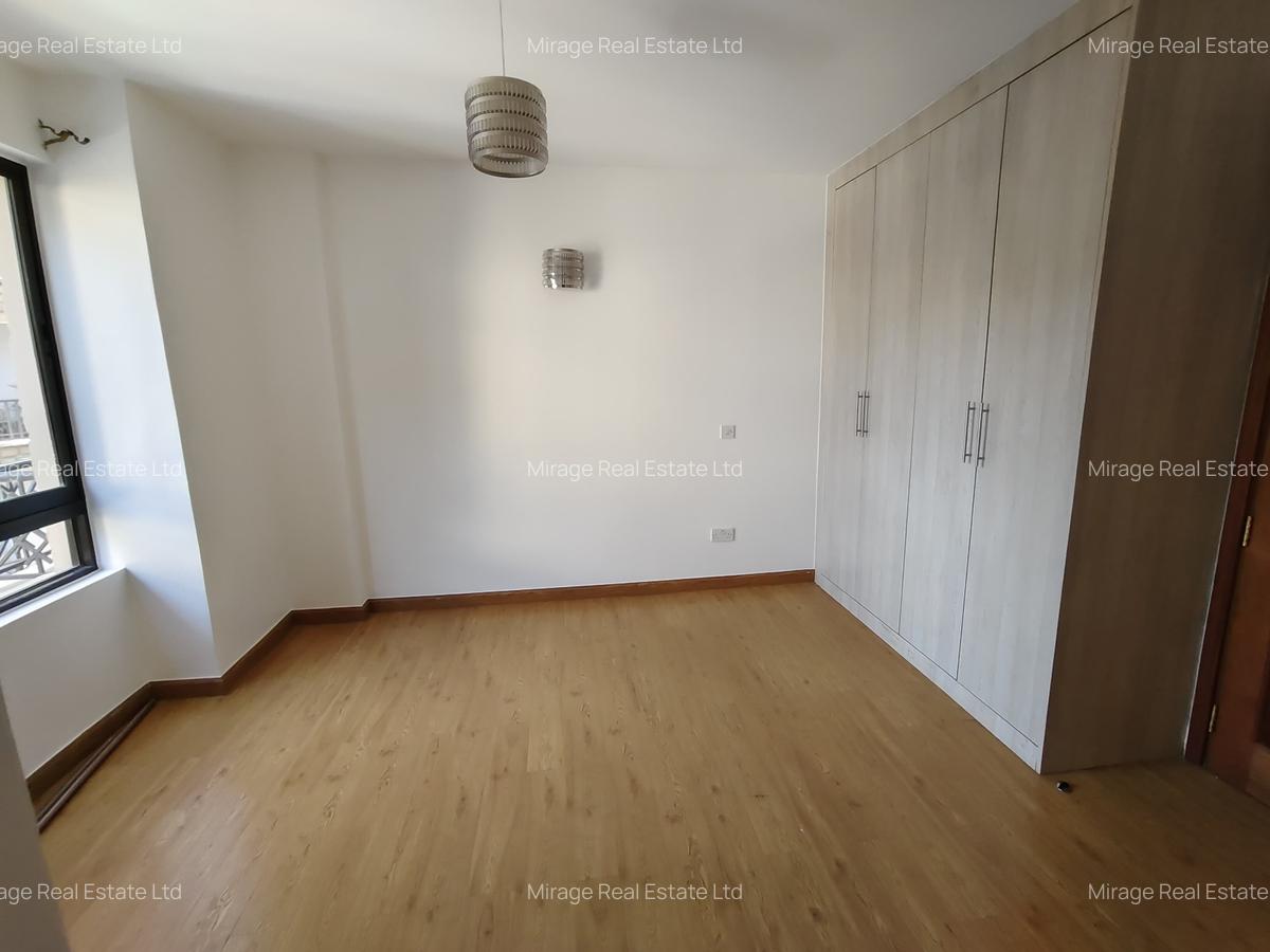 2 Bed Apartment with En Suite in Kilimani - 4