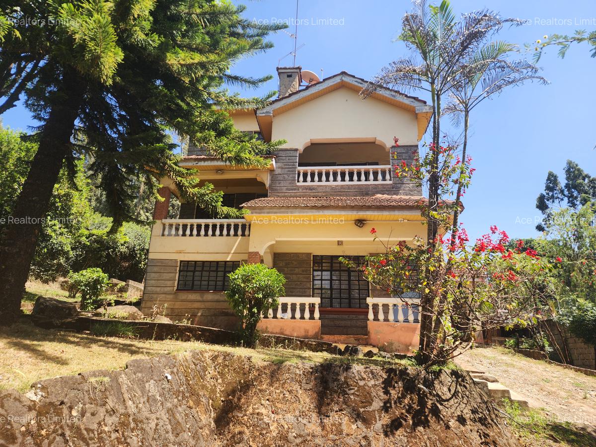 4 Bed House with En Suite at Mushroom Road - 1