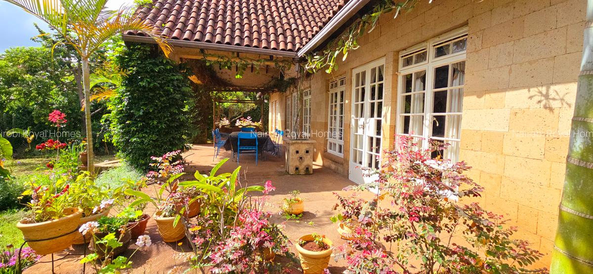 4 Bed House with En Suite at Runda Road - 7